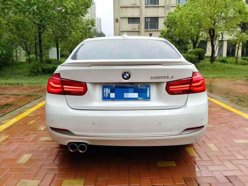 开封19年宝马3系9