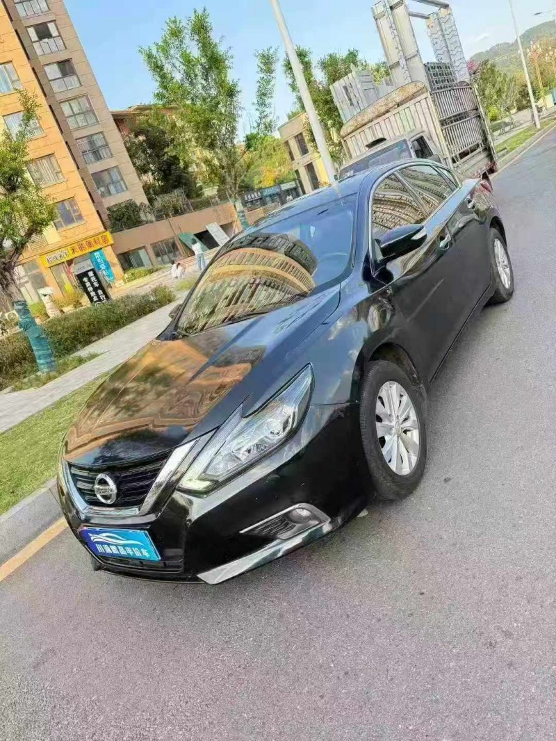 达州17年日产天籁2