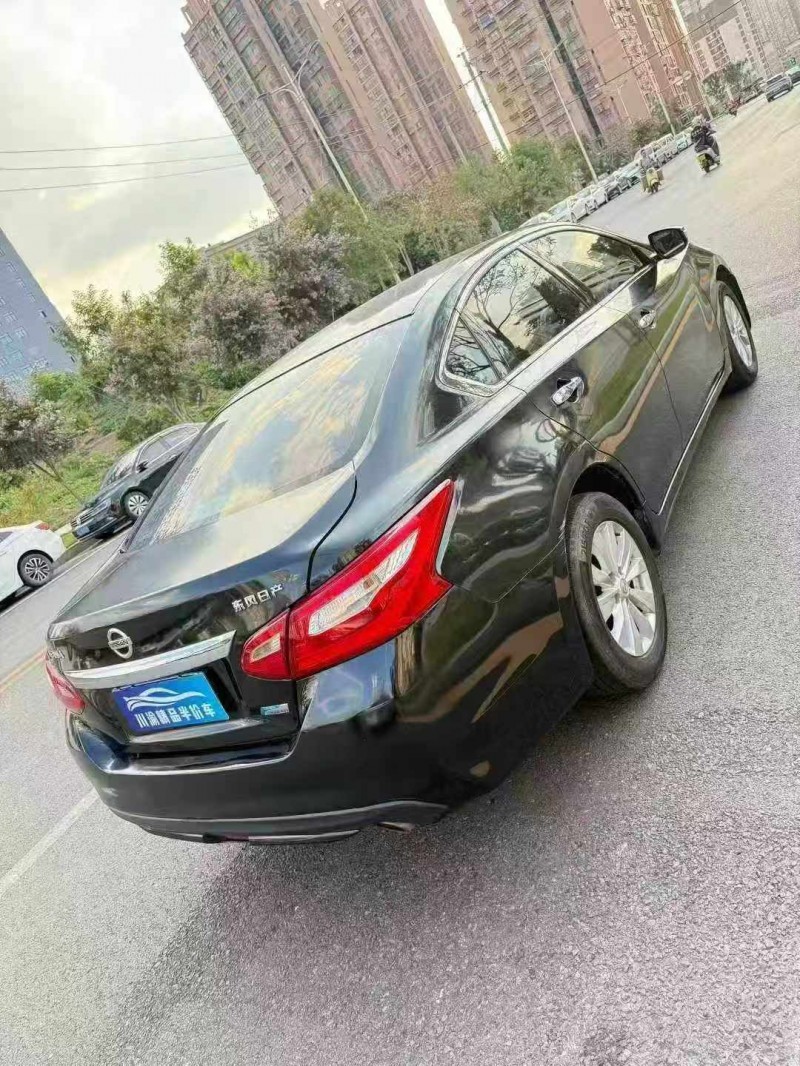 达州17年日产天籁5