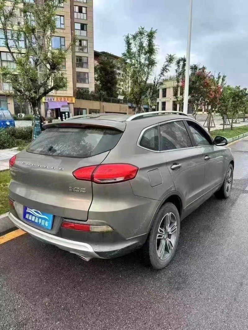 成都17年猎豹汽车CS105