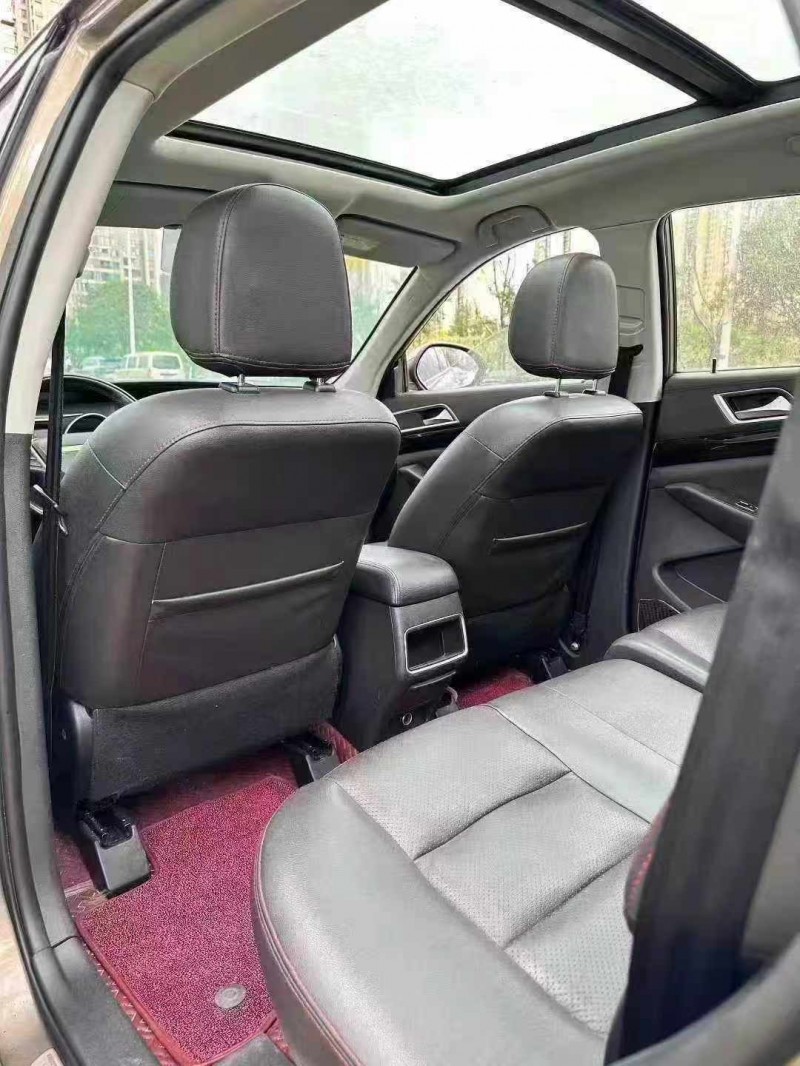 成都17年猎豹汽车CS107