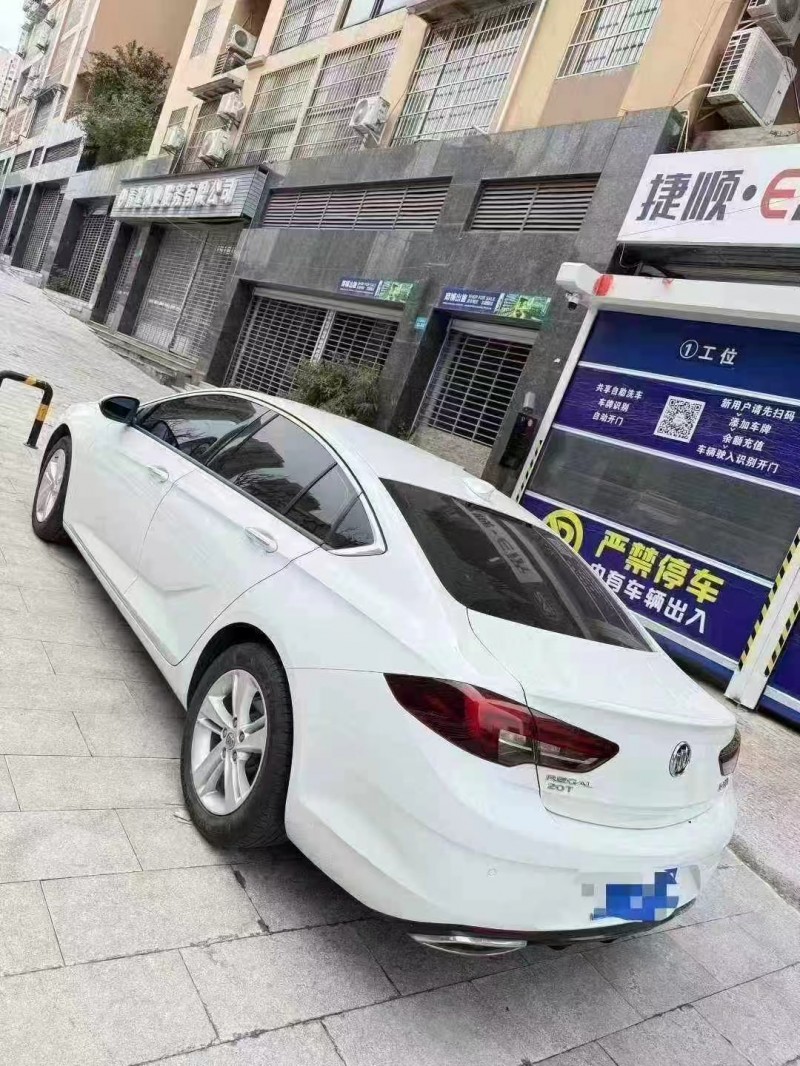 达州20年别克君威4