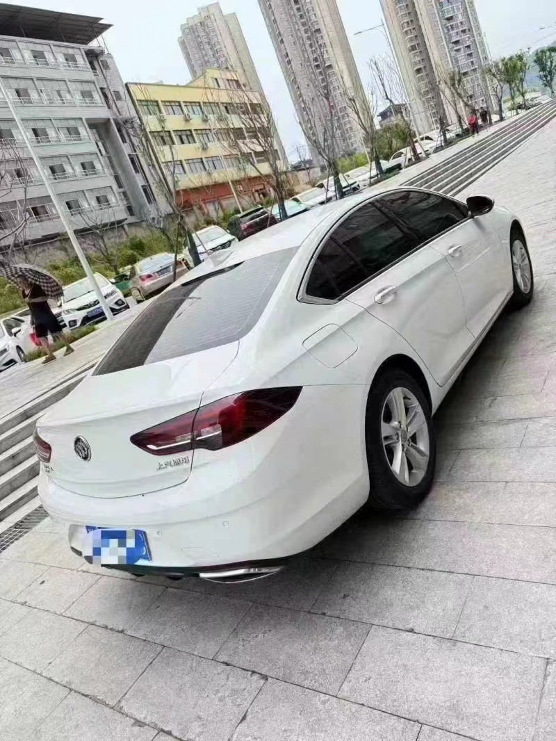 达州20年别克君威5