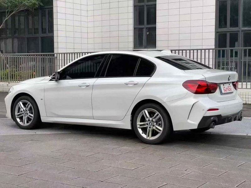 佛山24年宝马1系7