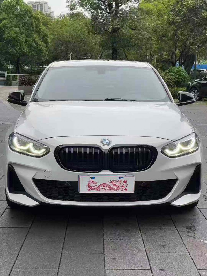 东莞22年宝马1系1