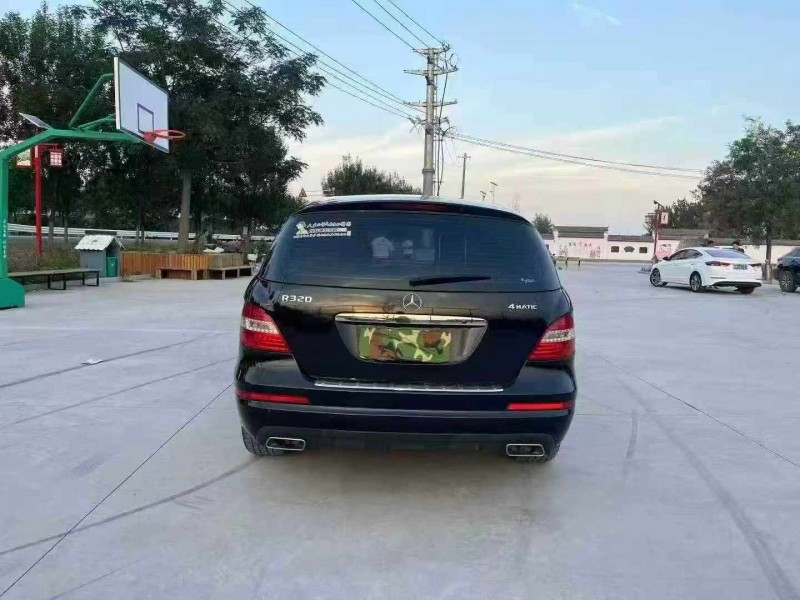 徐州14年奔驰R9