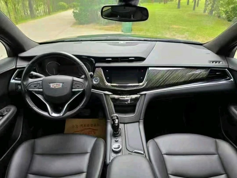 太原22年凯迪拉克XT67