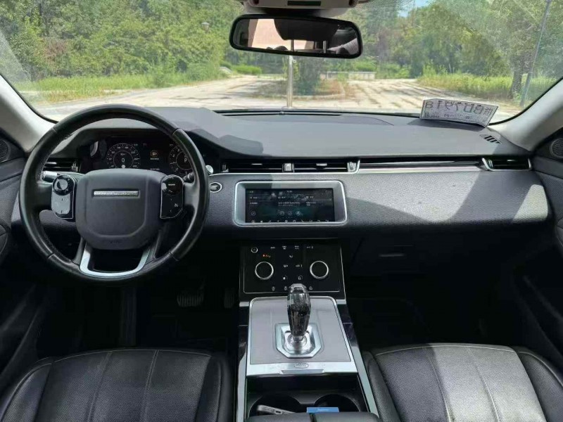 青岛20年路虎极光4