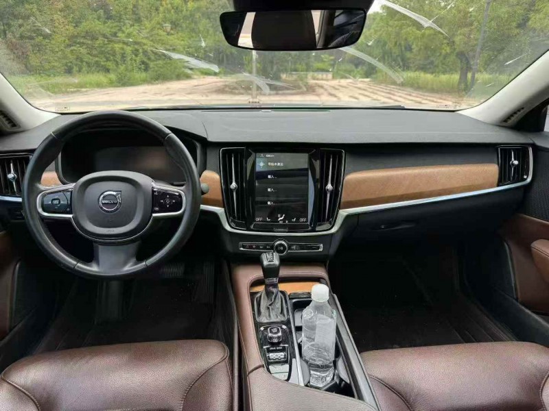 青岛19年沃尔沃S904