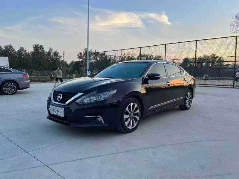 徐州18年日产天籁2