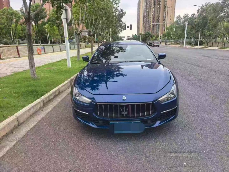 珠海23年玛莎拉蒂Ghibli1