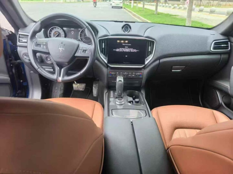 珠海23年玛莎拉蒂Ghibli6