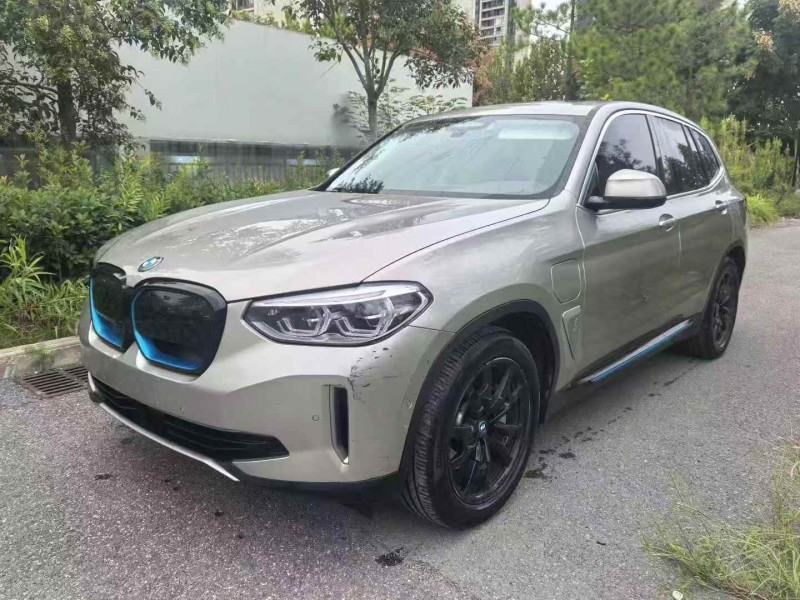 十堰21年宝马IX32