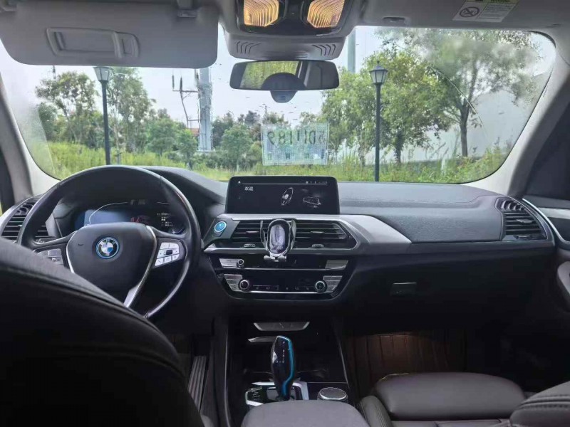 十堰21年宝马IX34