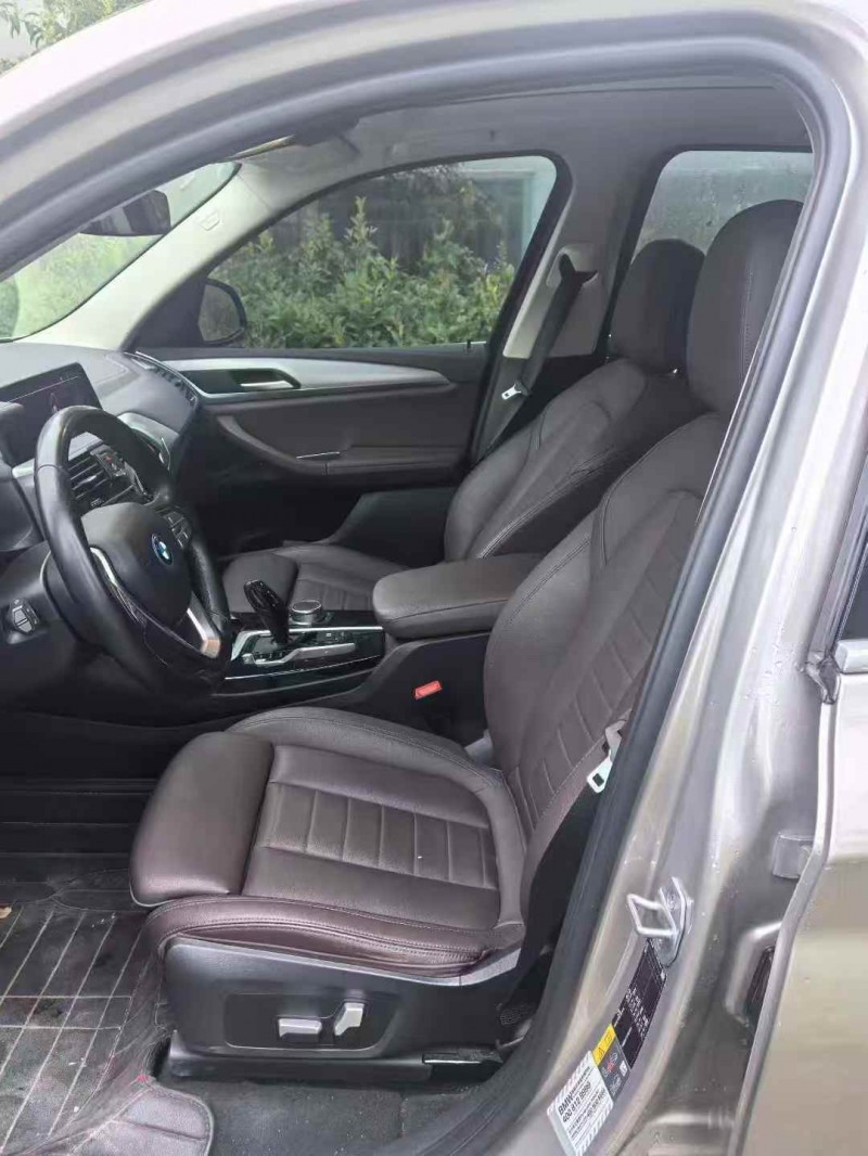 十堰21年宝马IX36