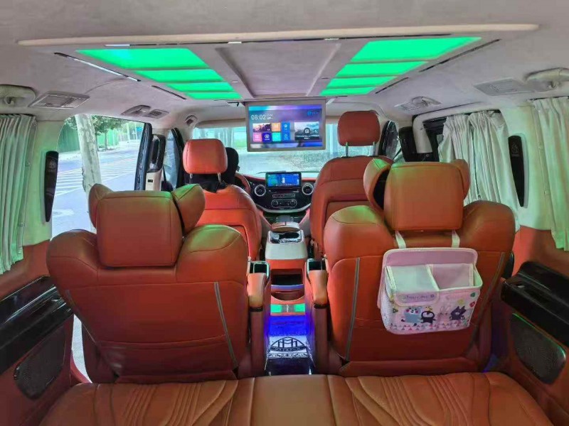 衡阳21年奔驰威霆8