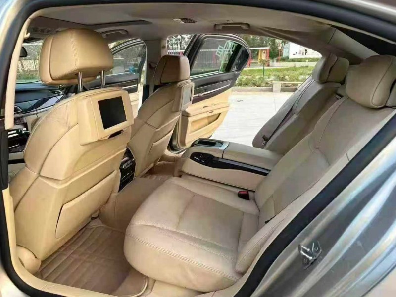 徐州12年宝马7系6