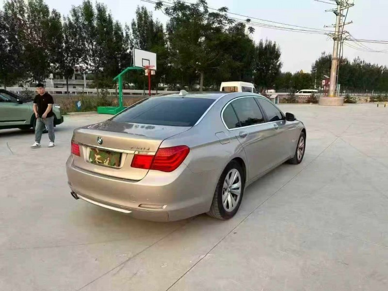 徐州12年宝马7系7