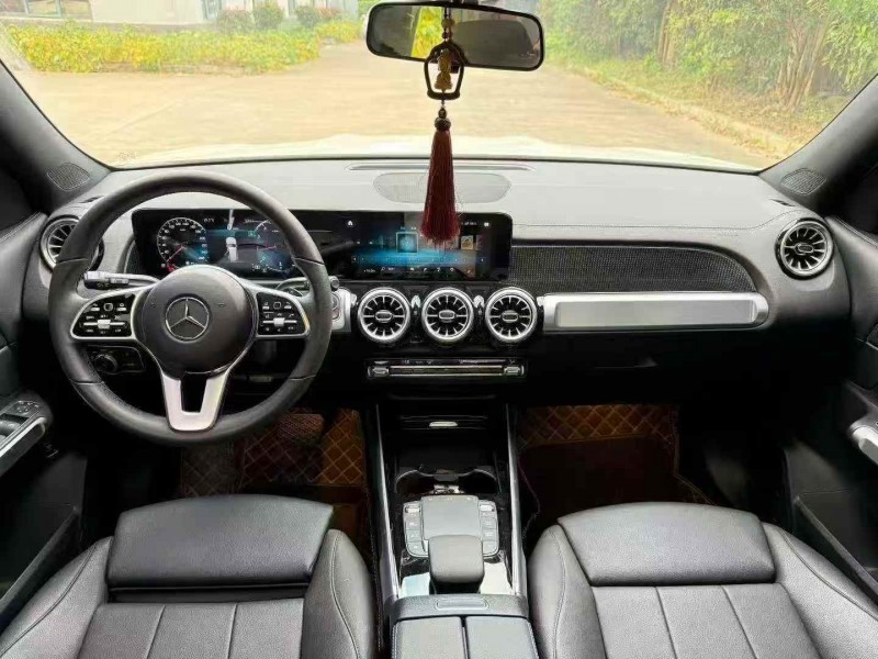 连云港21年奔驰GLB4