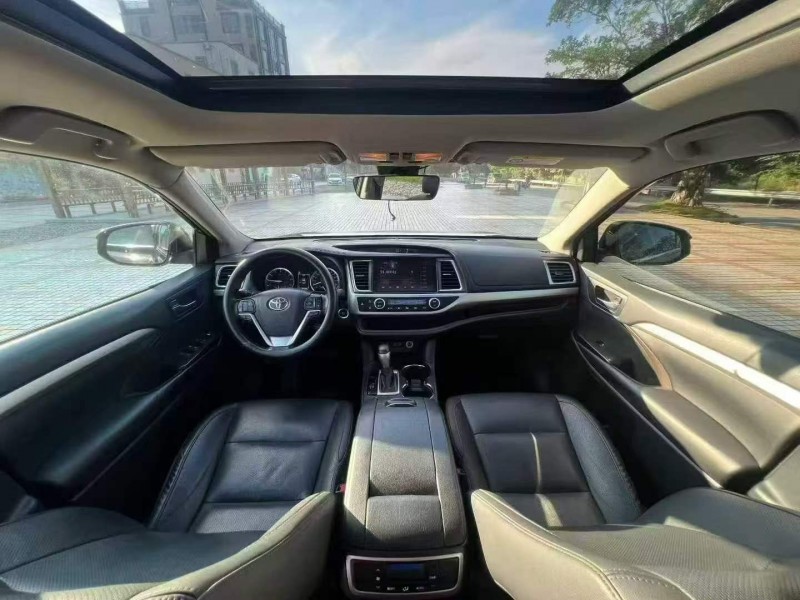 湛江19年丰田汉兰达4