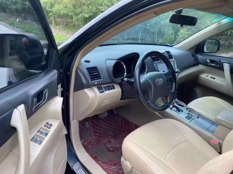 新乡14年丰田汉兰达5