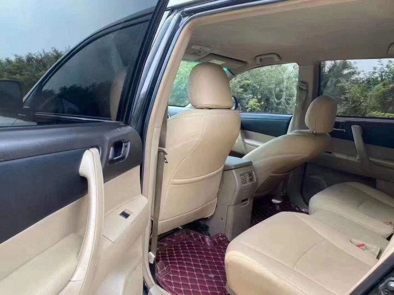 新乡14年丰田汉兰达6