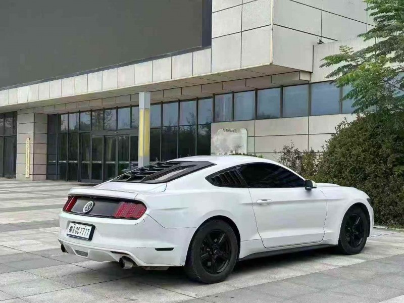 广州16年福特野马4