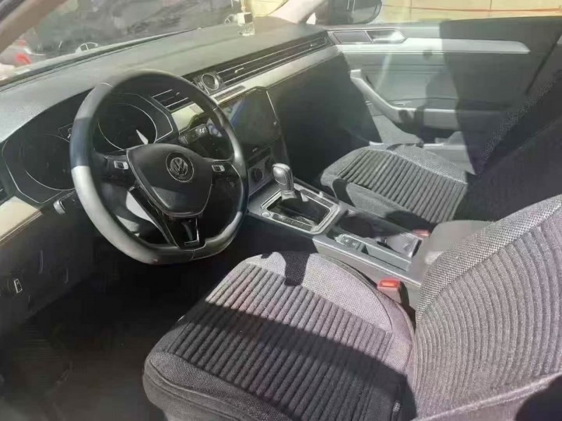 保定18年大众迈腾5