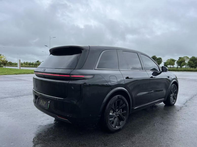 盐城23年理想L88