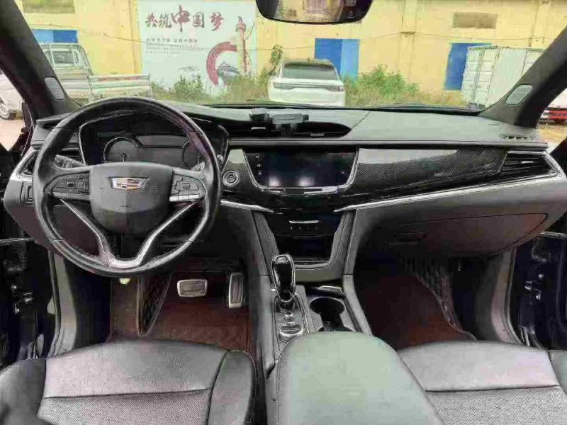 徐州20年凯迪拉克XT64