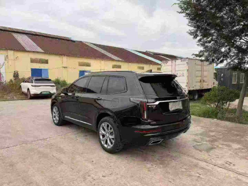 徐州20年凯迪拉克XT67