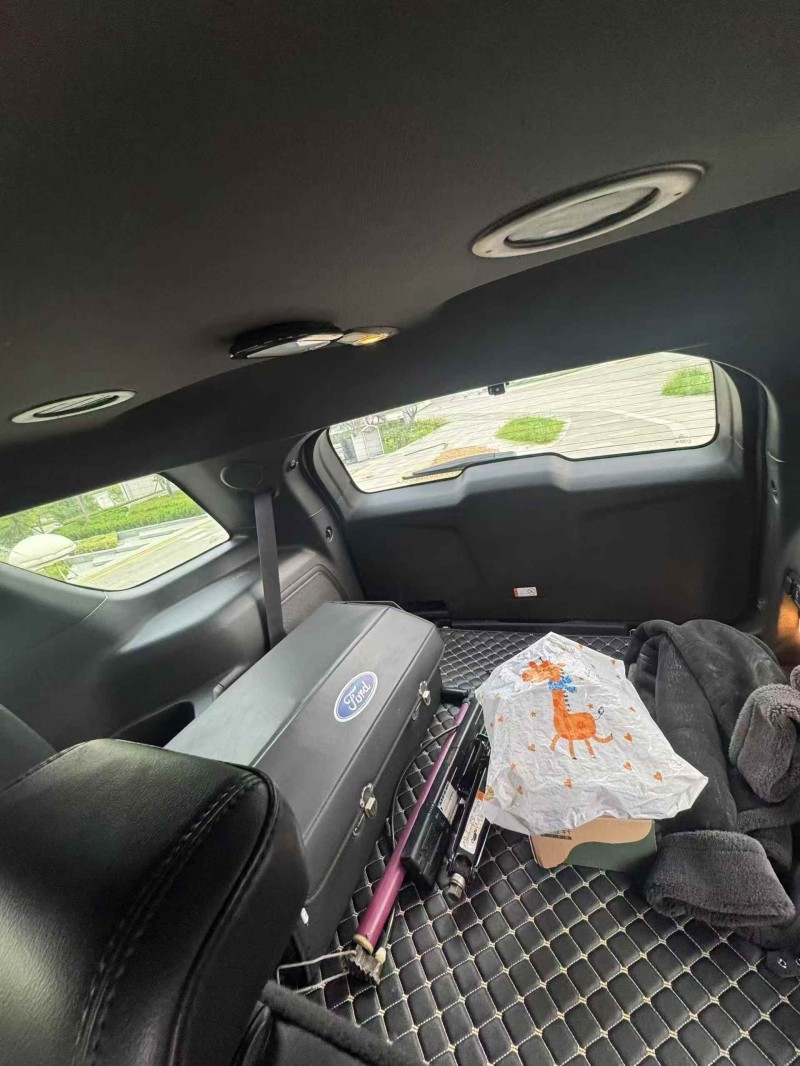 淄博15年福特探险者6