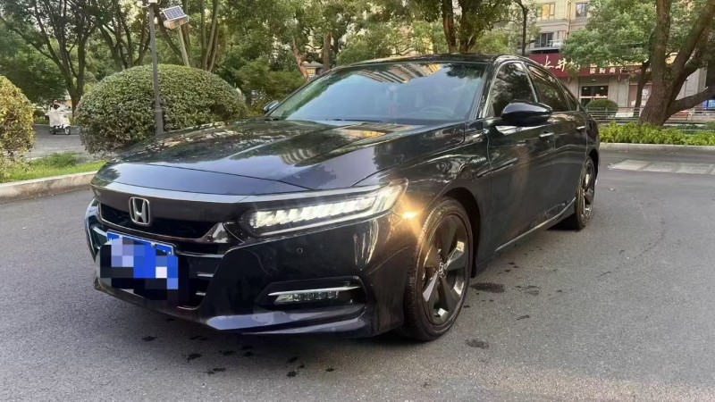 湖州21年本田雅阁2