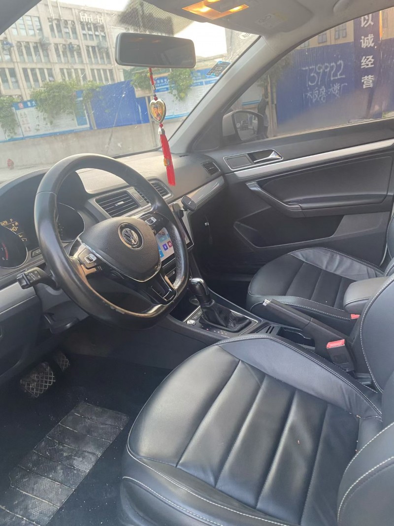 娄底18年大众朗行7