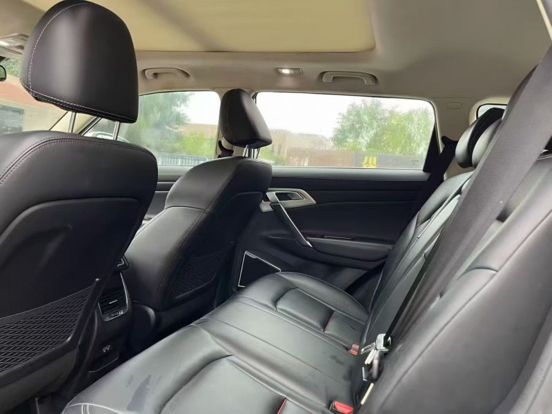 宜昌19年吉利博越7