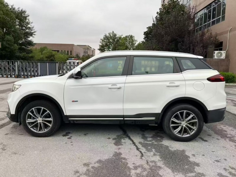 宜昌19年吉利博越8