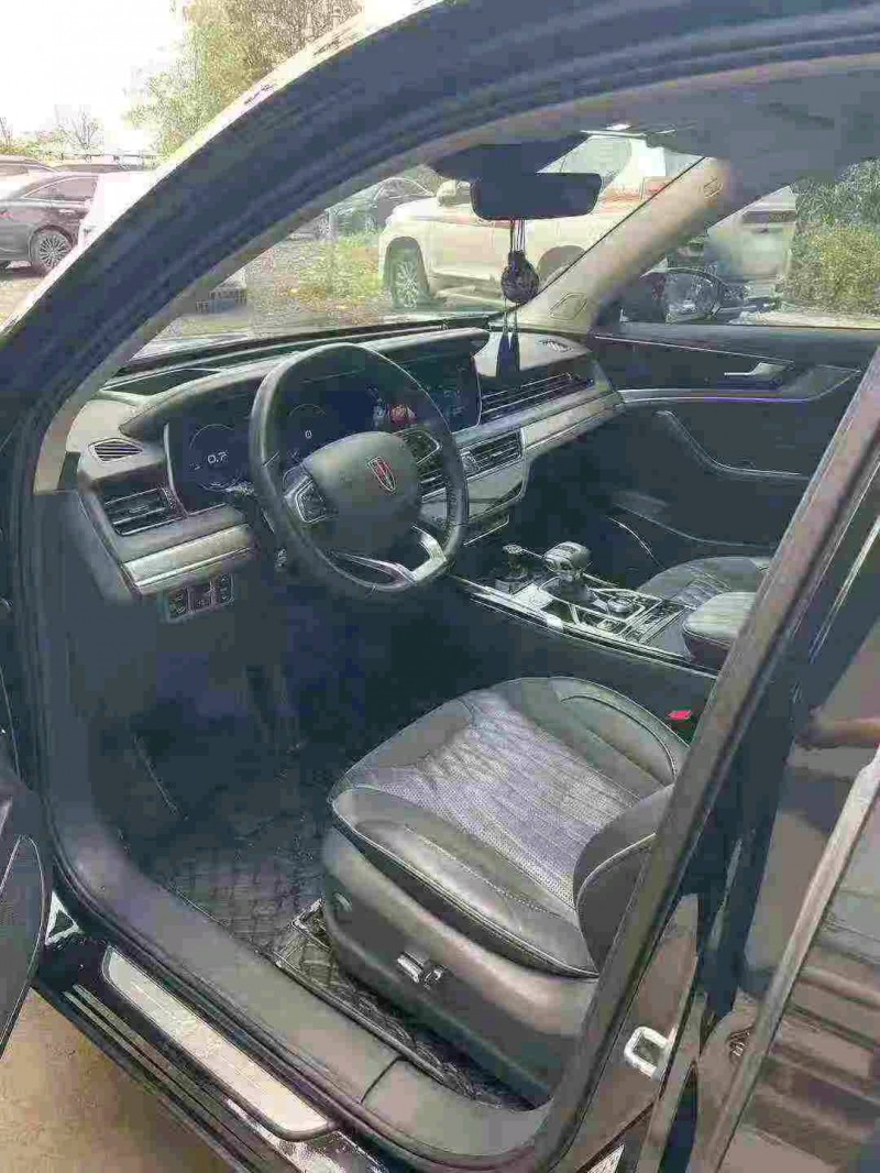 保定22年红旗HS57