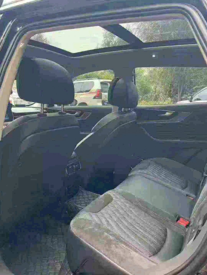 保定22年红旗HS59