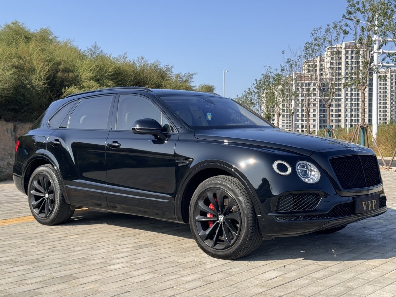 石家庄18年宾利添越4