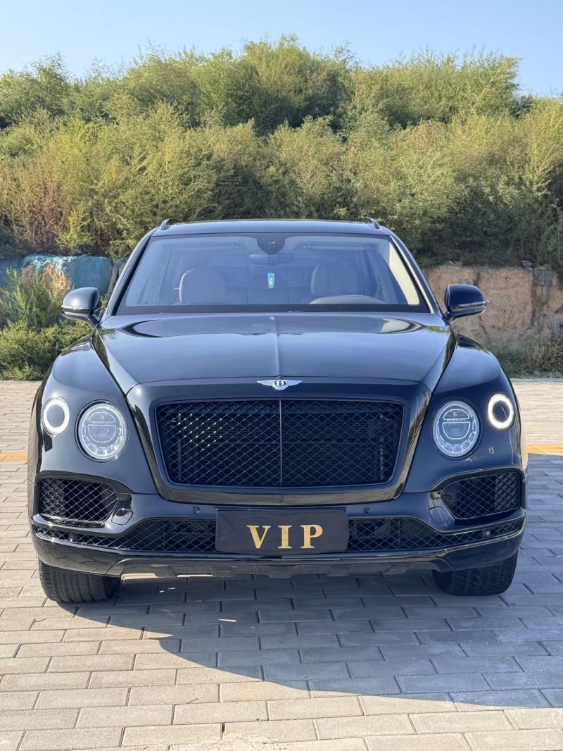 石家庄18年宾利添越1