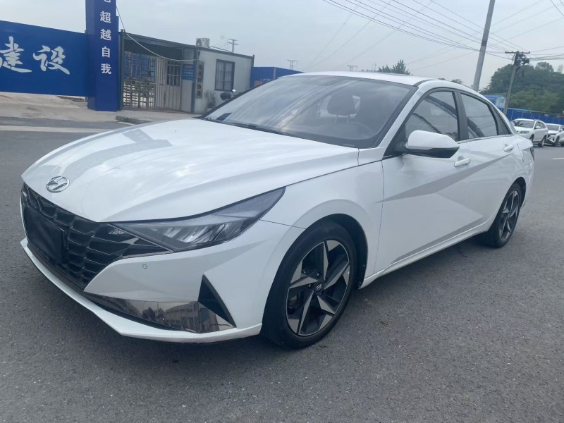 娄底23年现代伊兰特8