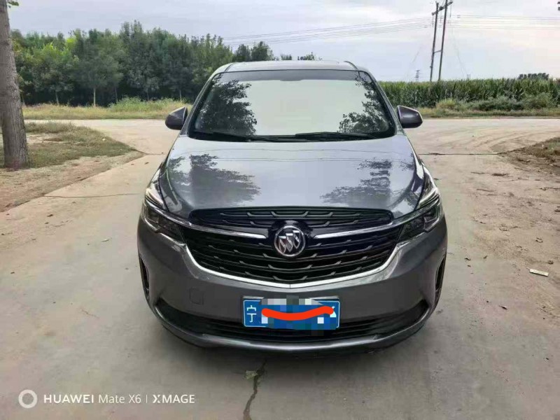 保定21年别克GL81