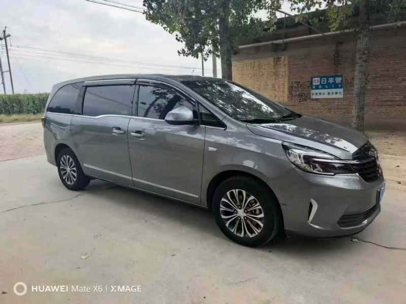 保定21年别克GL82