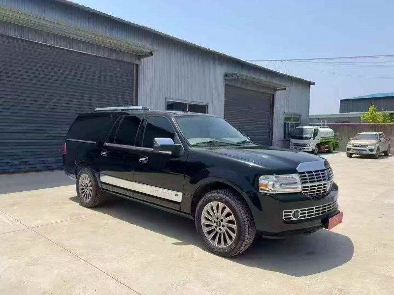 枣庄12年林肯领航员3