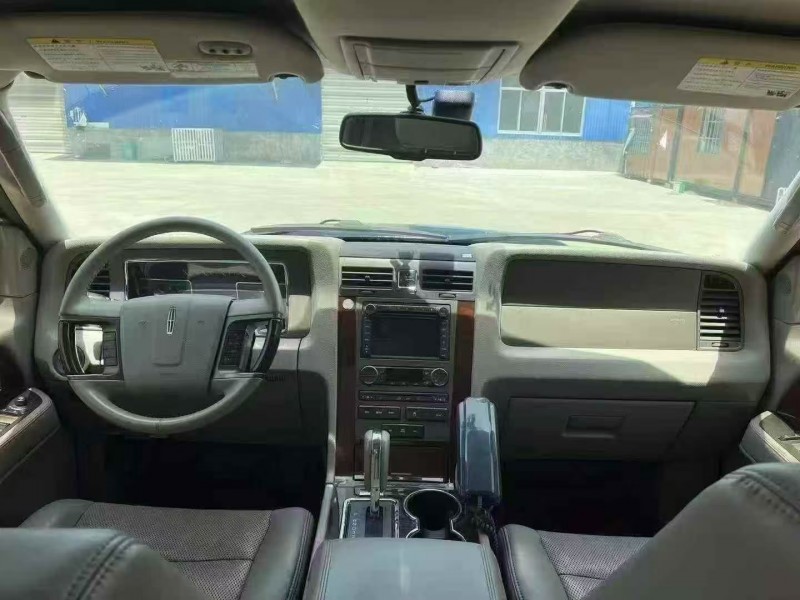 枣庄12年林肯领航员5