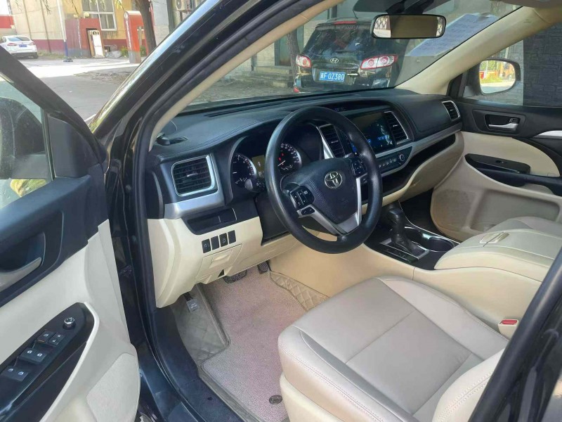 保定20年丰田汉兰达6