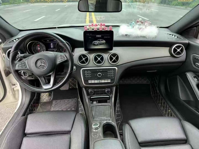 常德17年奔驰CLA4