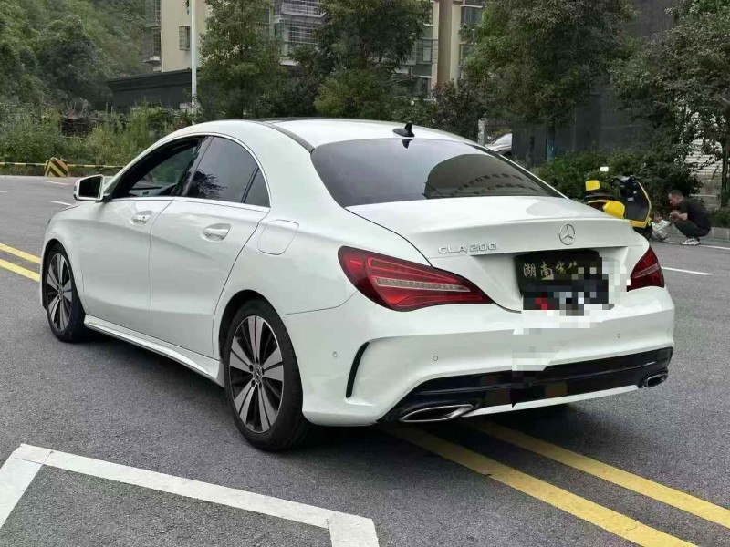 常德17年奔驰CLA7