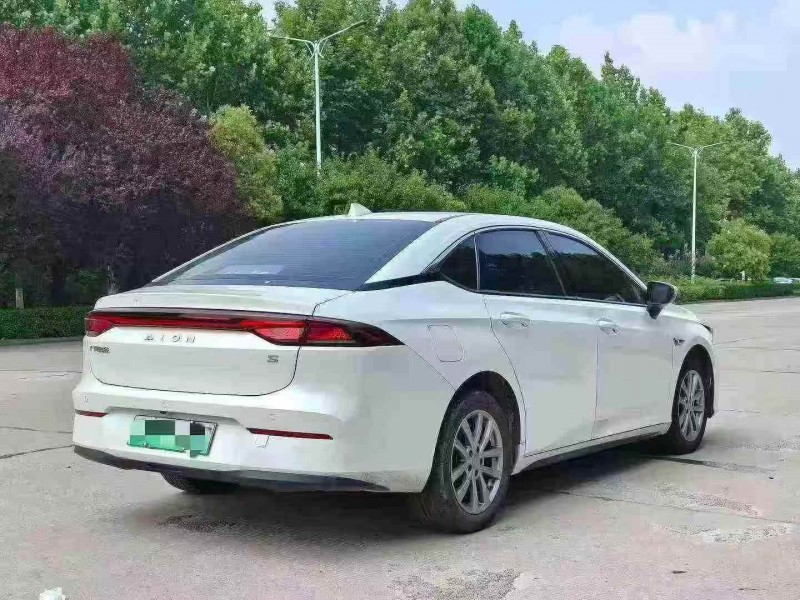 金华23年传祺埃安S7