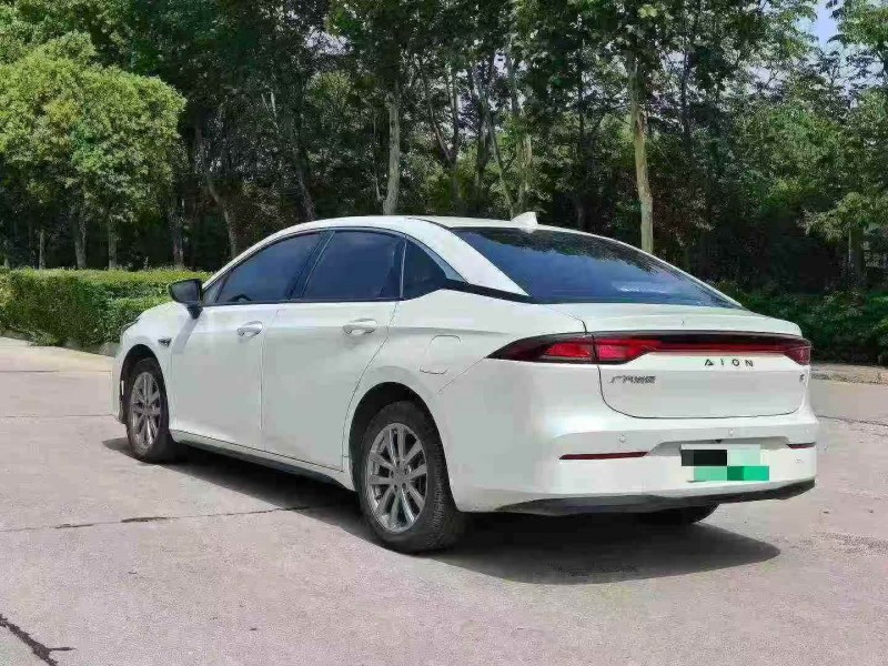 金华23年传祺埃安S8